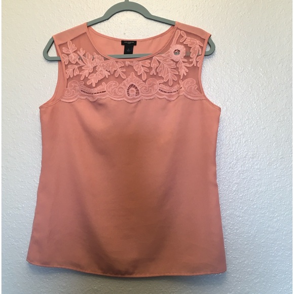 Tops - Ann Taylor Peach Lace Embroidered Women's Top Medium